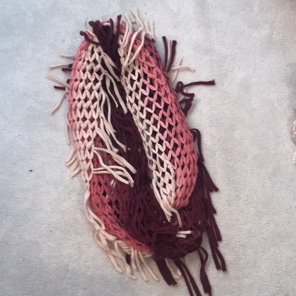 Ombré Fringe Infinity Scarf - Picture 1 of 2